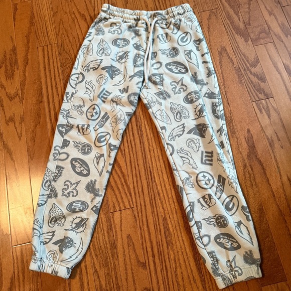 NFL - Team Apparel Sweatpants in Gray - Size XSmall - EUC - Picture 1 of 9